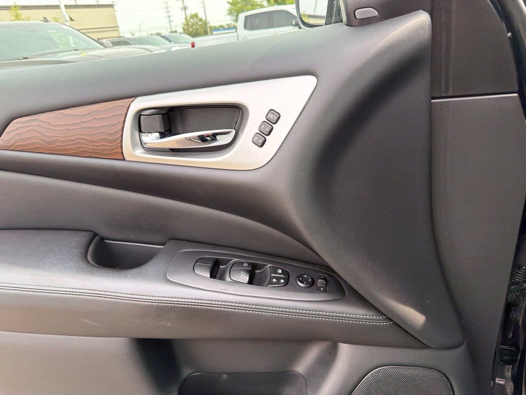 2019 Nissan Pathfinder Platinum