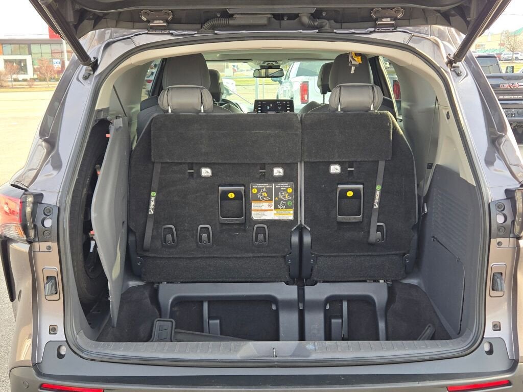 2021 Toyota Sienna XLE