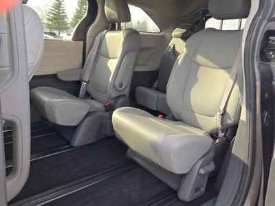 2021 Toyota Sienna XLE