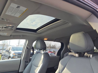 2021 Toyota Sienna XLE