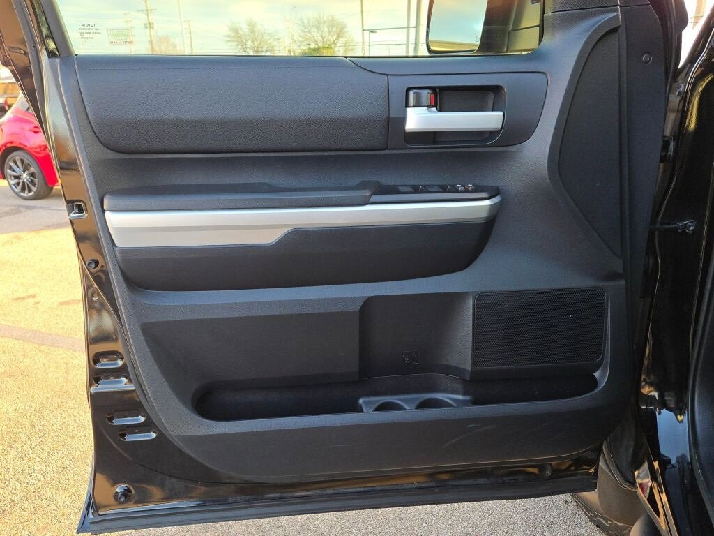 2015 Toyota Tundra 4WD Truck SR5