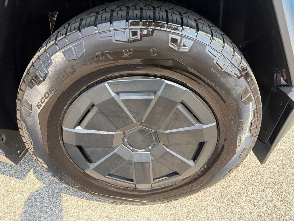 2024 Tesla Cybertruck All-Wheel Drive