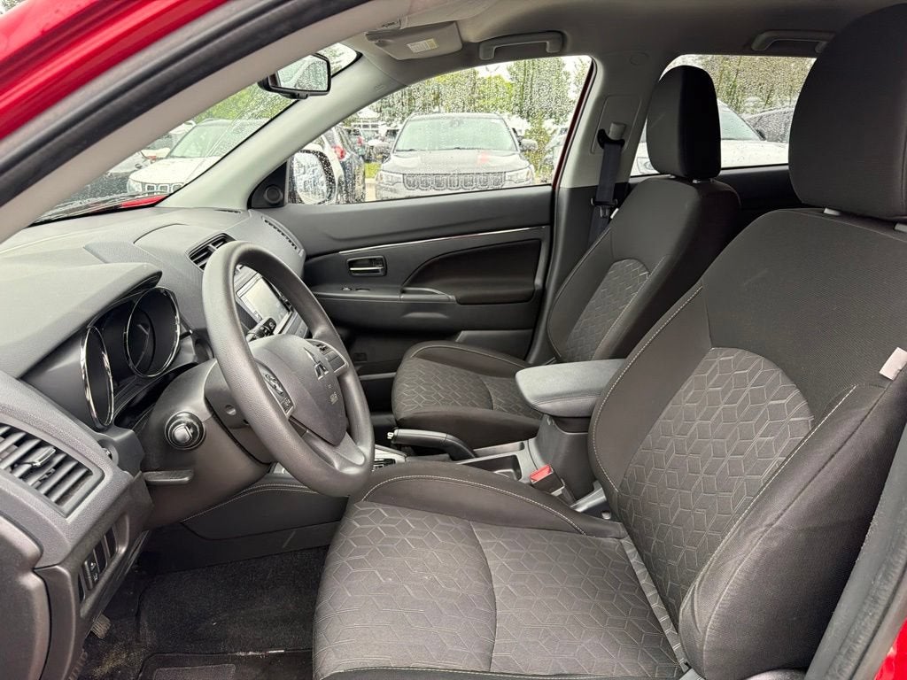 2021 Mitsubishi Outlander Sport 2.0 ES 2WD