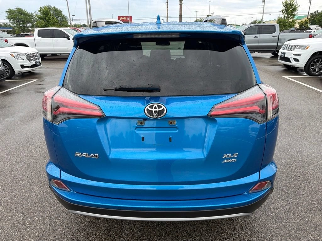 2017 Toyota RAV4 XLE