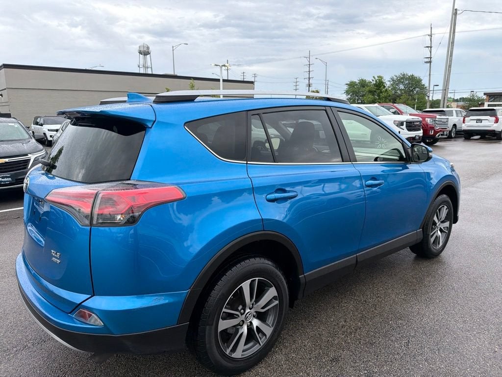 2017 Toyota RAV4 XLE