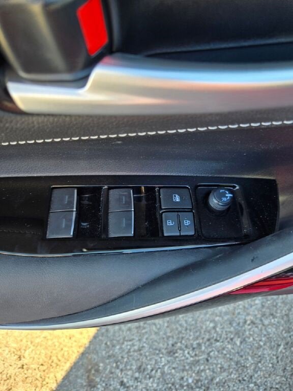 2025 Toyota Corolla Hatchback XSE