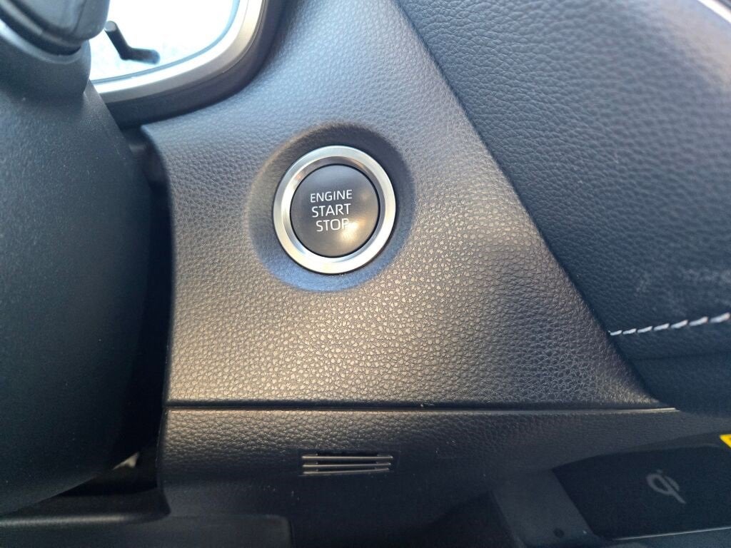 2025 Toyota Corolla Hatchback XSE