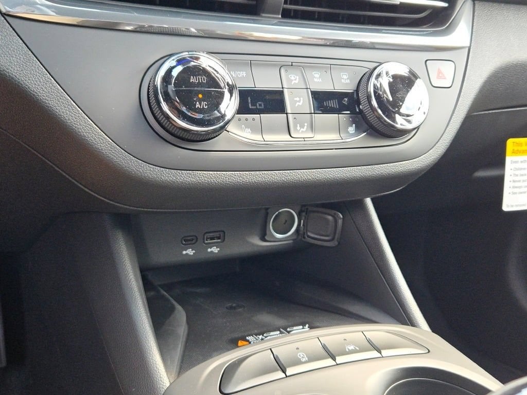 2026 Buick Envista Preferred - Photo 25