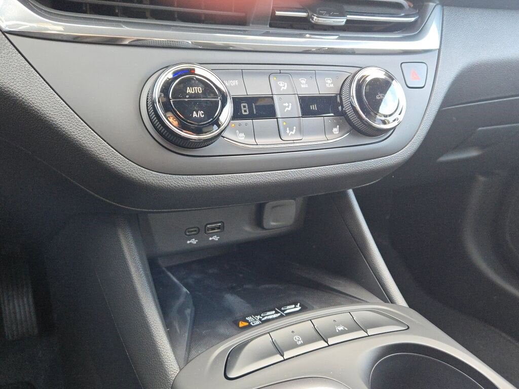 2025 Buick Envista Preferred