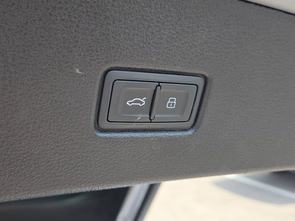 2023 Audi Q5 Sportback S line Premium Plus