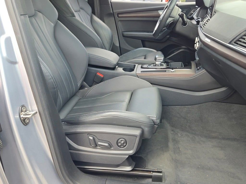 2023 Audi Q5 Sportback S line Premium Plus