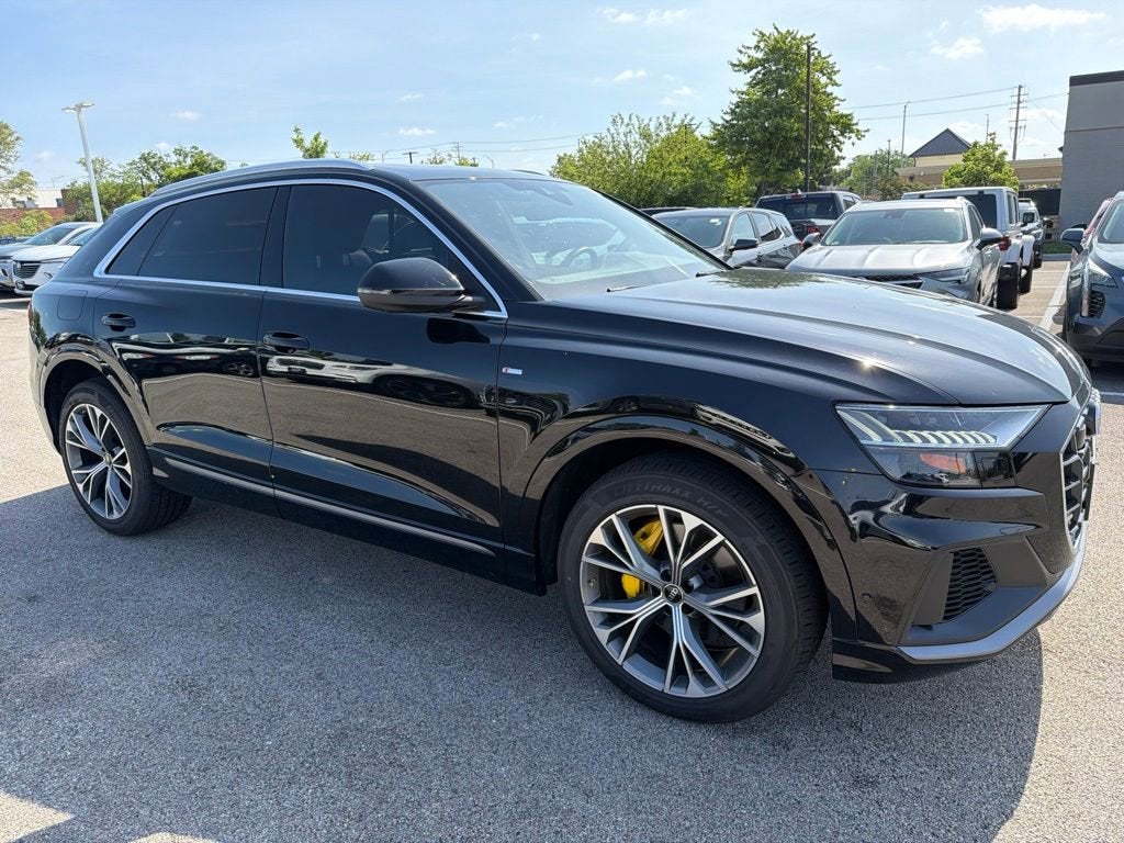 2023 Audi Q8 Premium Plus