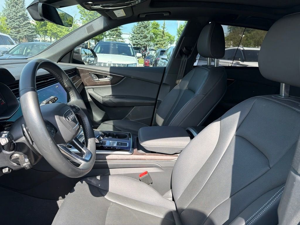 2023 Audi Q8 Premium Plus
