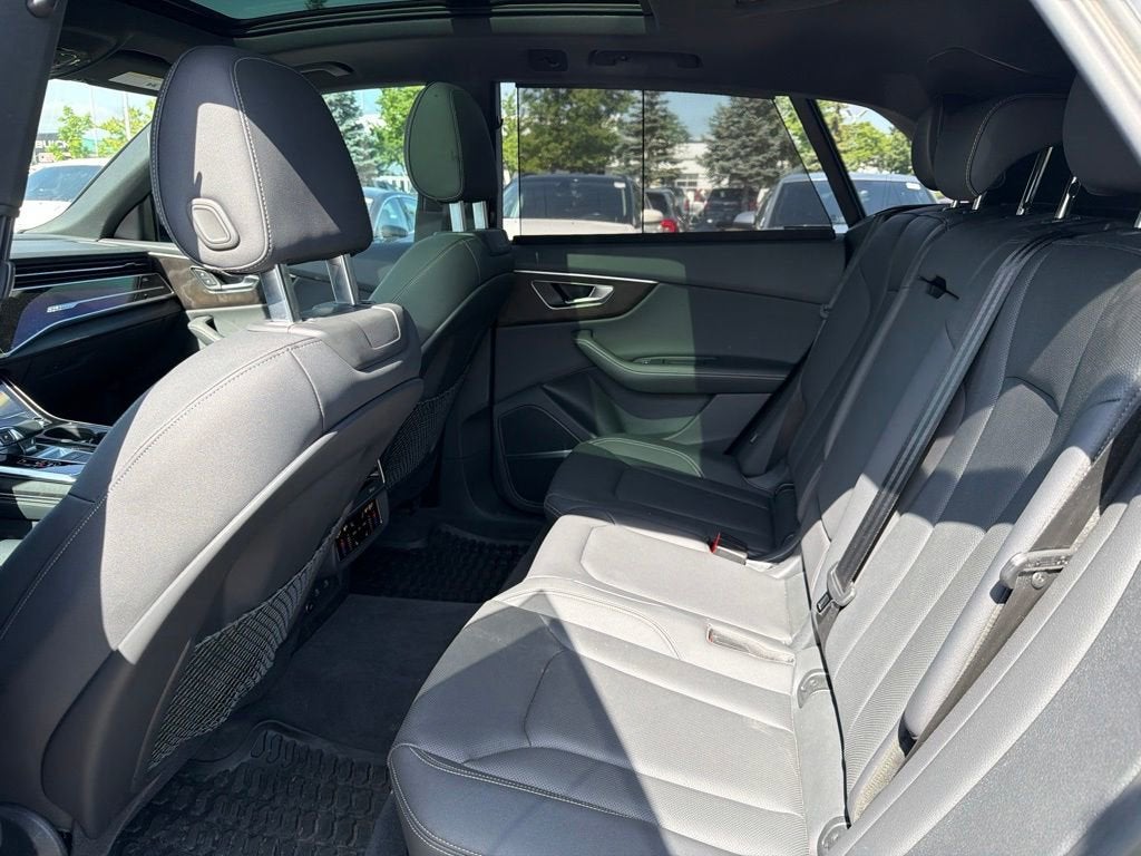 2023 Audi Q8 Premium Plus