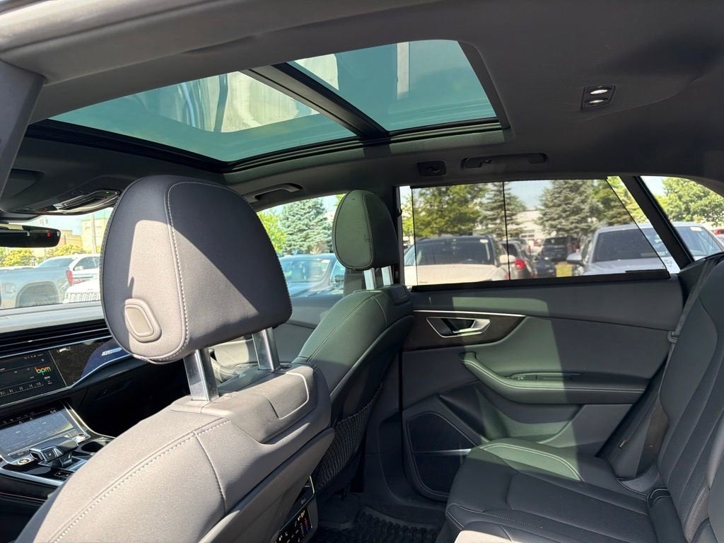 2023 Audi Q8 Premium Plus