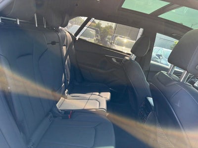 2023 Audi Q8 Premium Plus