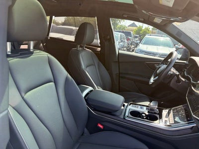 2023 Audi Q8 Premium Plus