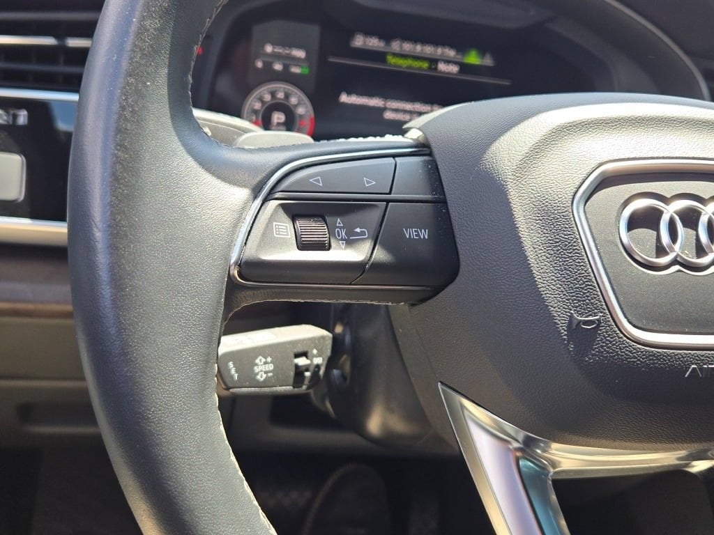 2023 Audi Q8 Premium Plus 55 TFSI quattro Tiptronic