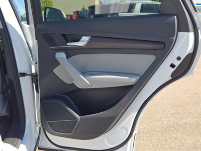 2022 Audi Q5 S line Premium