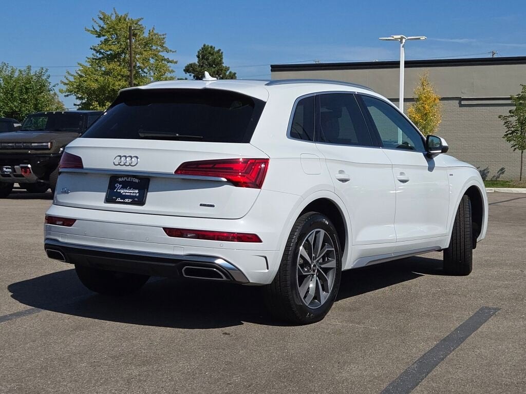 2022 Audi Q5 S line Premium