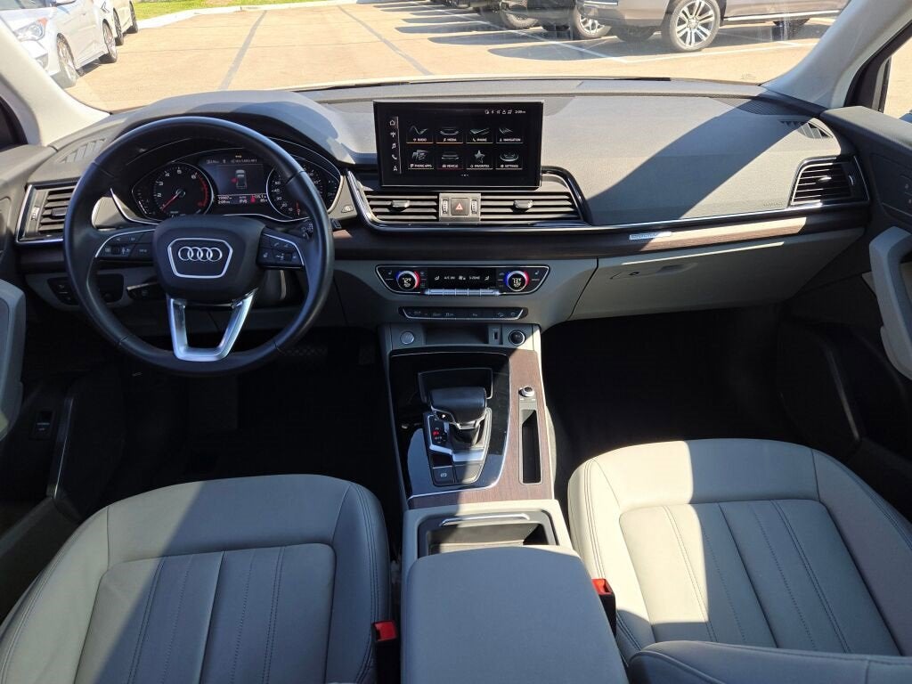 2022 Audi Q5 S line Premium