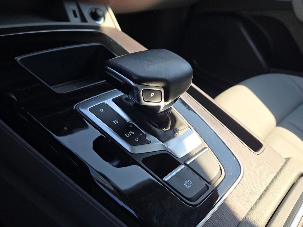 2022 Audi Q5 S line Premium