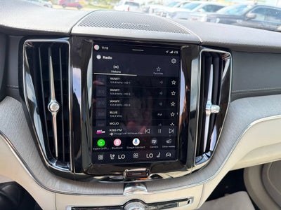 2024 Volvo XC60 B5 Ultimate Dark Theme