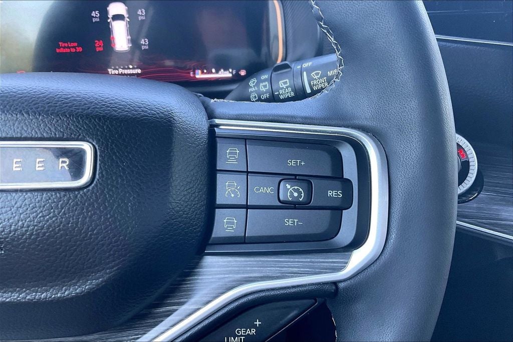 2024 Jeep Wagoneer Series II