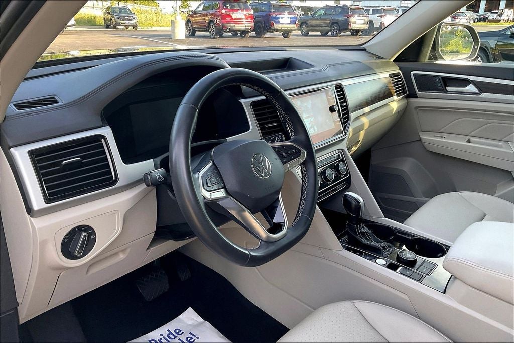 2022 Volkswagen Atlas 3.6L V6 SE w/Technology
