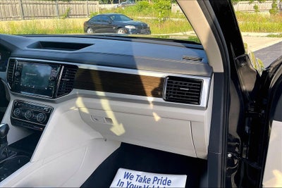 2022 Volkswagen Atlas 3.6L V6 SE w/Technology