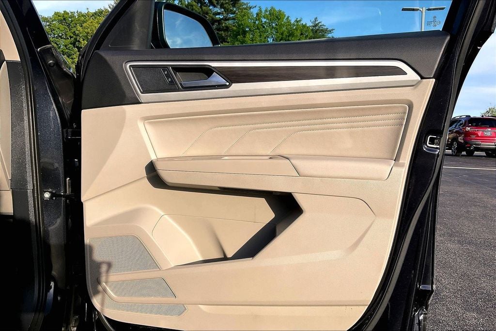 2022 Volkswagen Atlas 3.6L V6 SE w/Technology