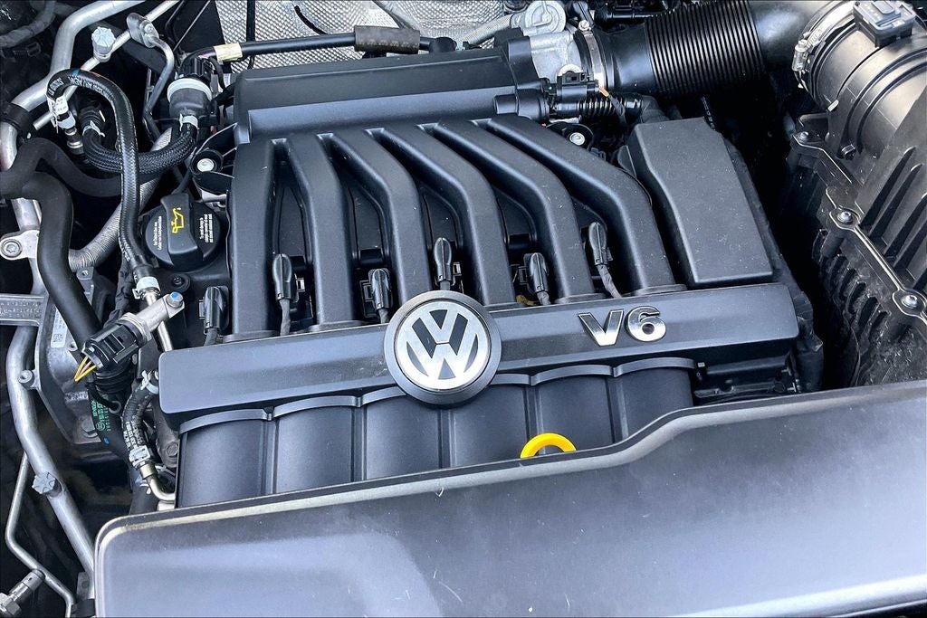 2022 Volkswagen Atlas 3.6L V6 SE w/Technology