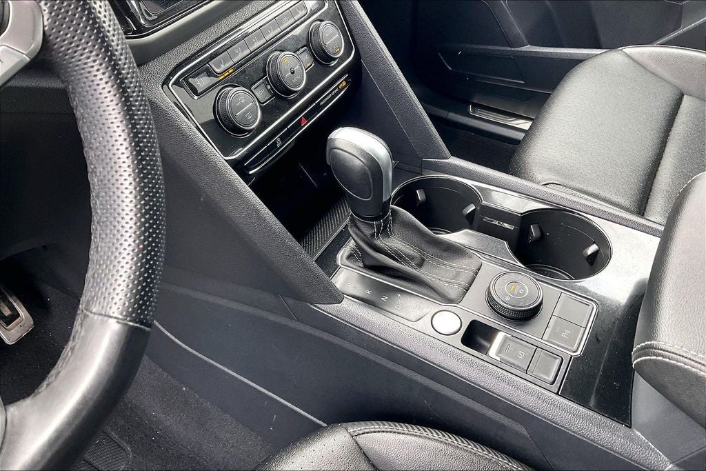 2023 Volkswagen Atlas Cross Sport 2.0T SEL R-Line