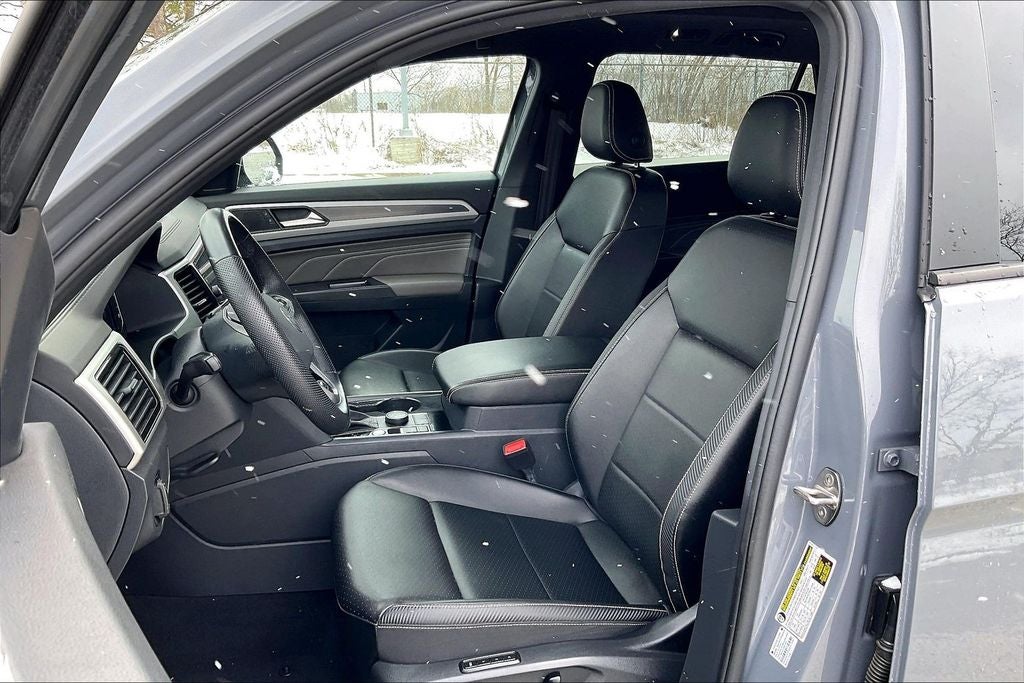 2023 Volkswagen Atlas Cross Sport 2.0T SEL R-Line