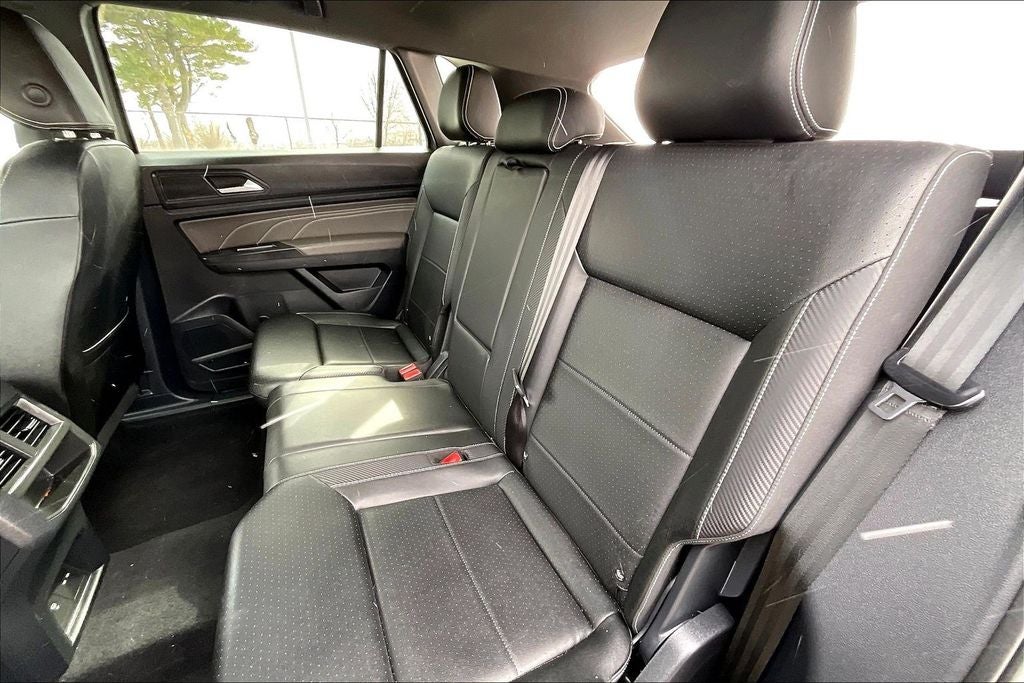 2023 Volkswagen Atlas Cross Sport 2.0T SEL R-Line