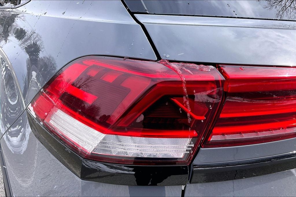 2023 Volkswagen Atlas Cross Sport 2.0T SEL R-Line