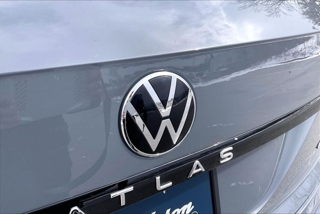 2023 Volkswagen Atlas Cross Sport 2.0T SEL R-Line