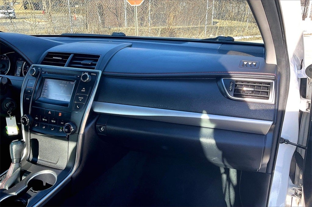 2016 Toyota Camry XLE
