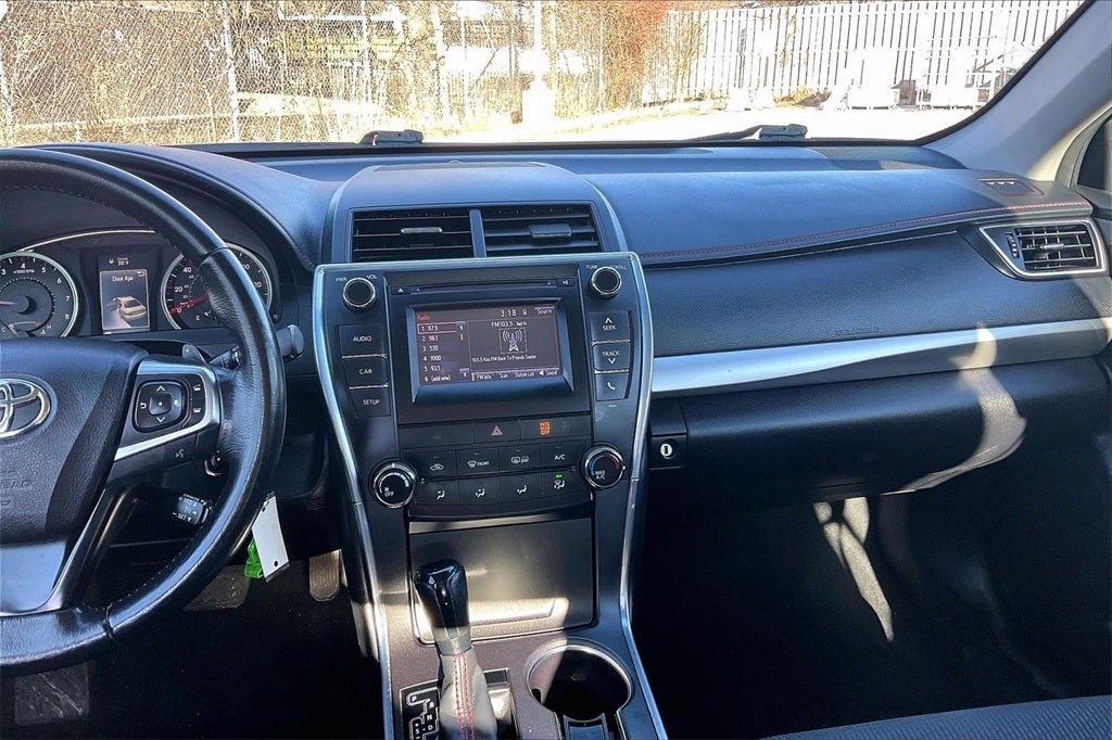 2016 Toyota Camry XLE