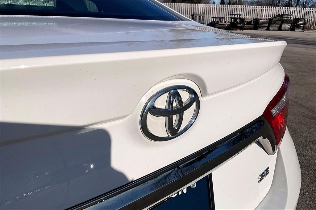 2016 Toyota Camry XLE