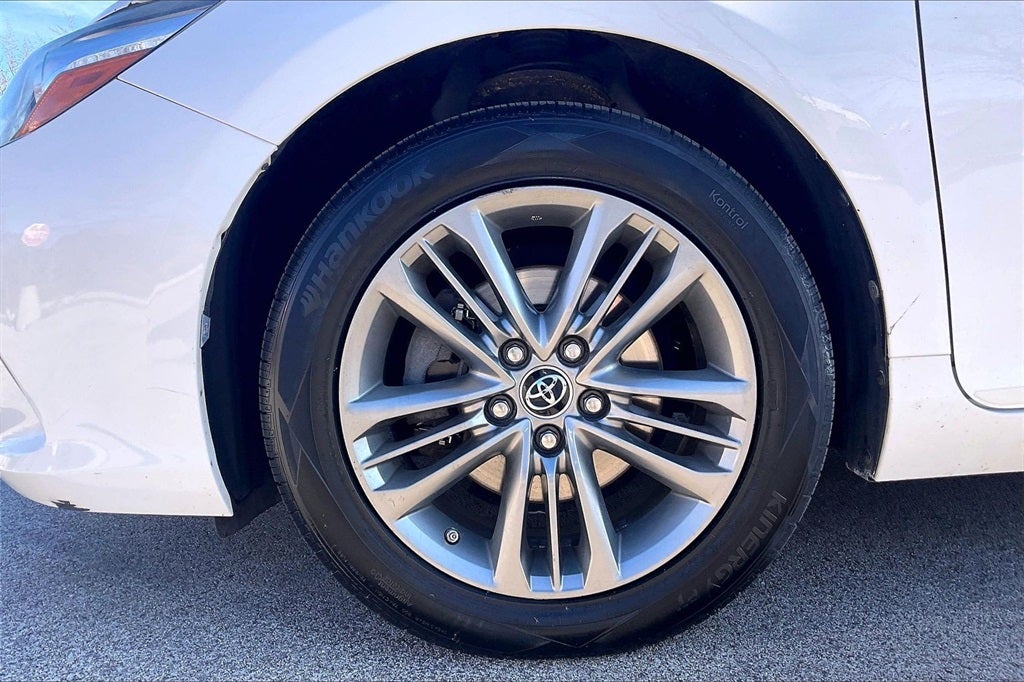 2016 Toyota Camry XLE