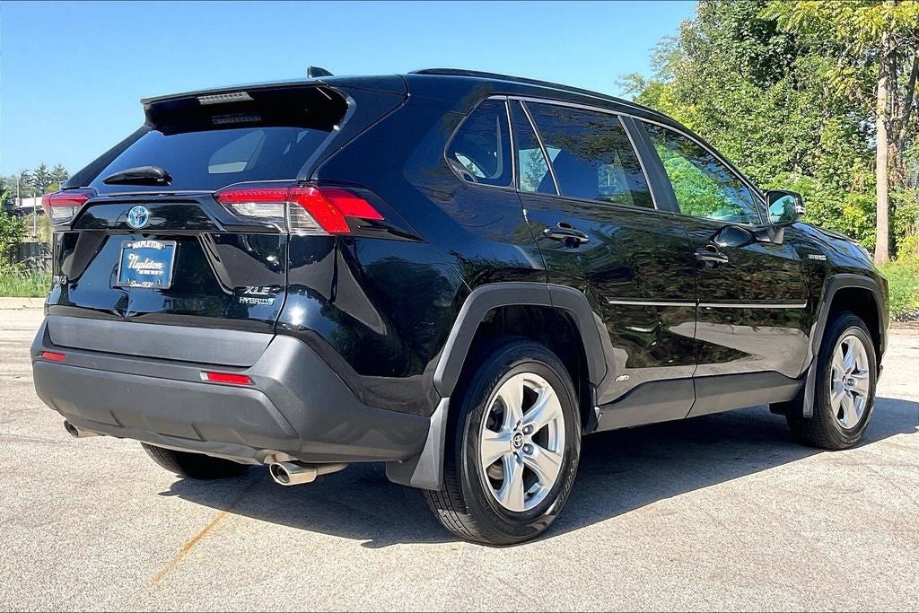 2021 Toyota RAV4 Hybrid XLE