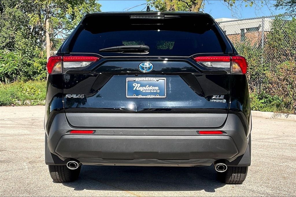 2021 Toyota RAV4 Hybrid XLE