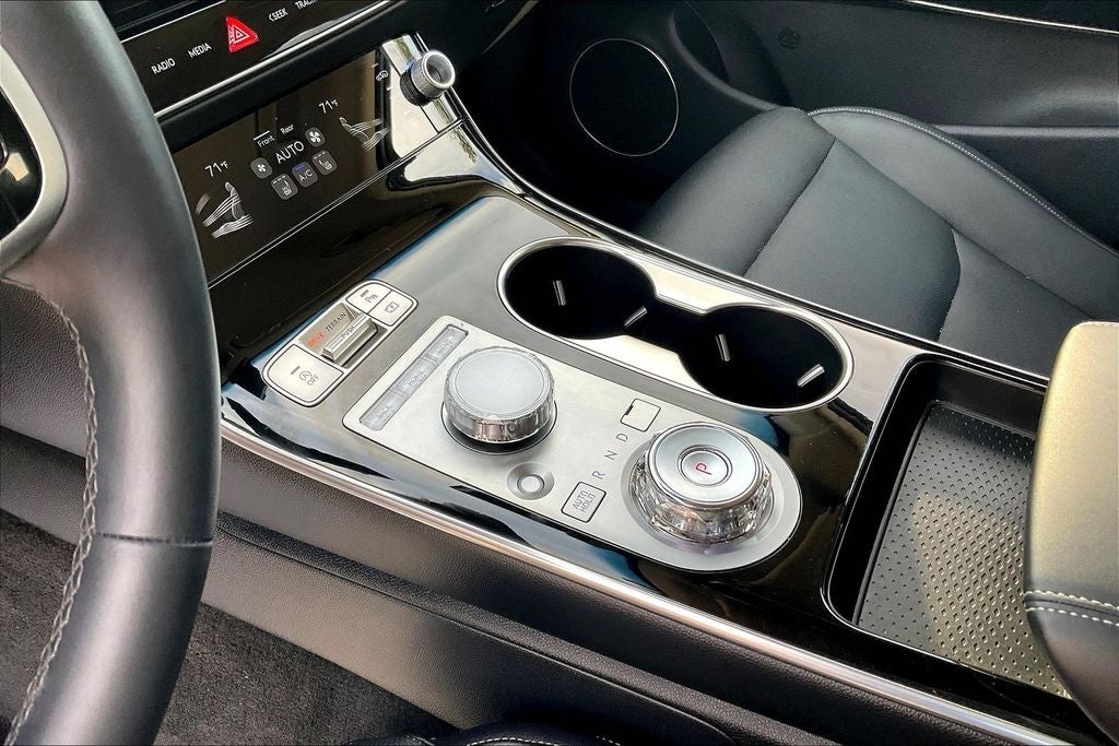 2026 Genesis GV70 2.5T