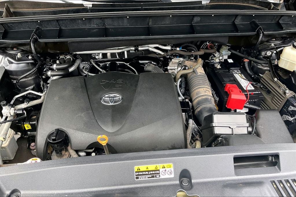 2021 Toyota Highlander L