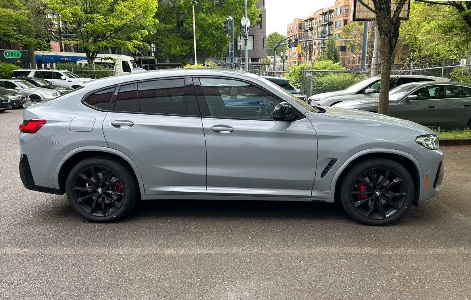 2022 BMW X4 M40i