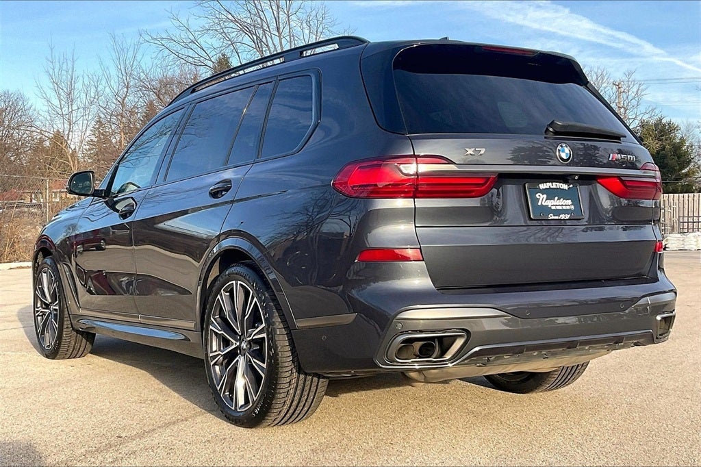 2022 BMW X7 M50i