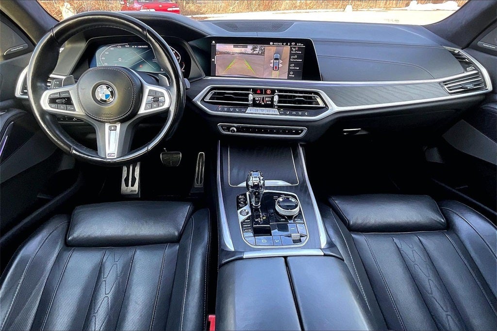 2022 BMW X7 M50i
