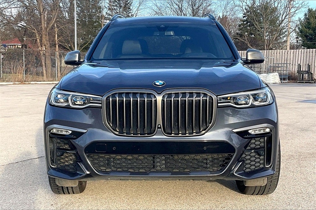 2022 BMW X7 M50i
