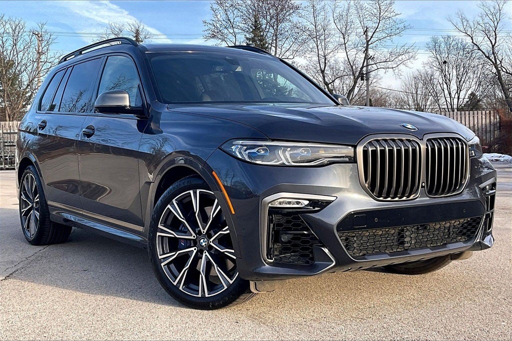 2022 BMW X7 M50i